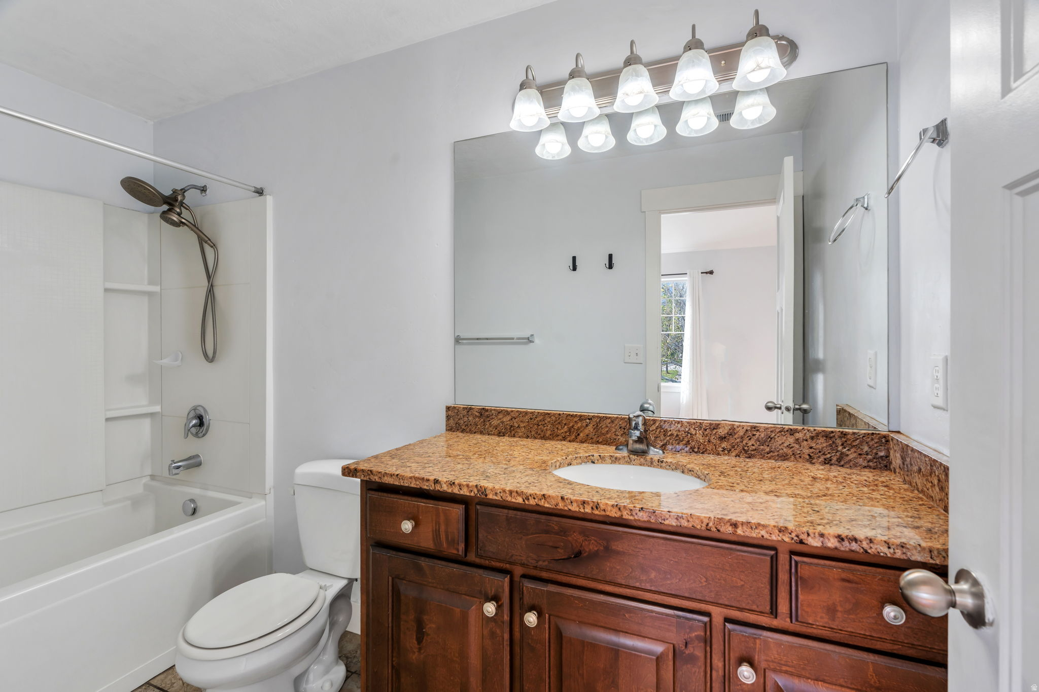 INDEPENDENCE AVENUE - Residential