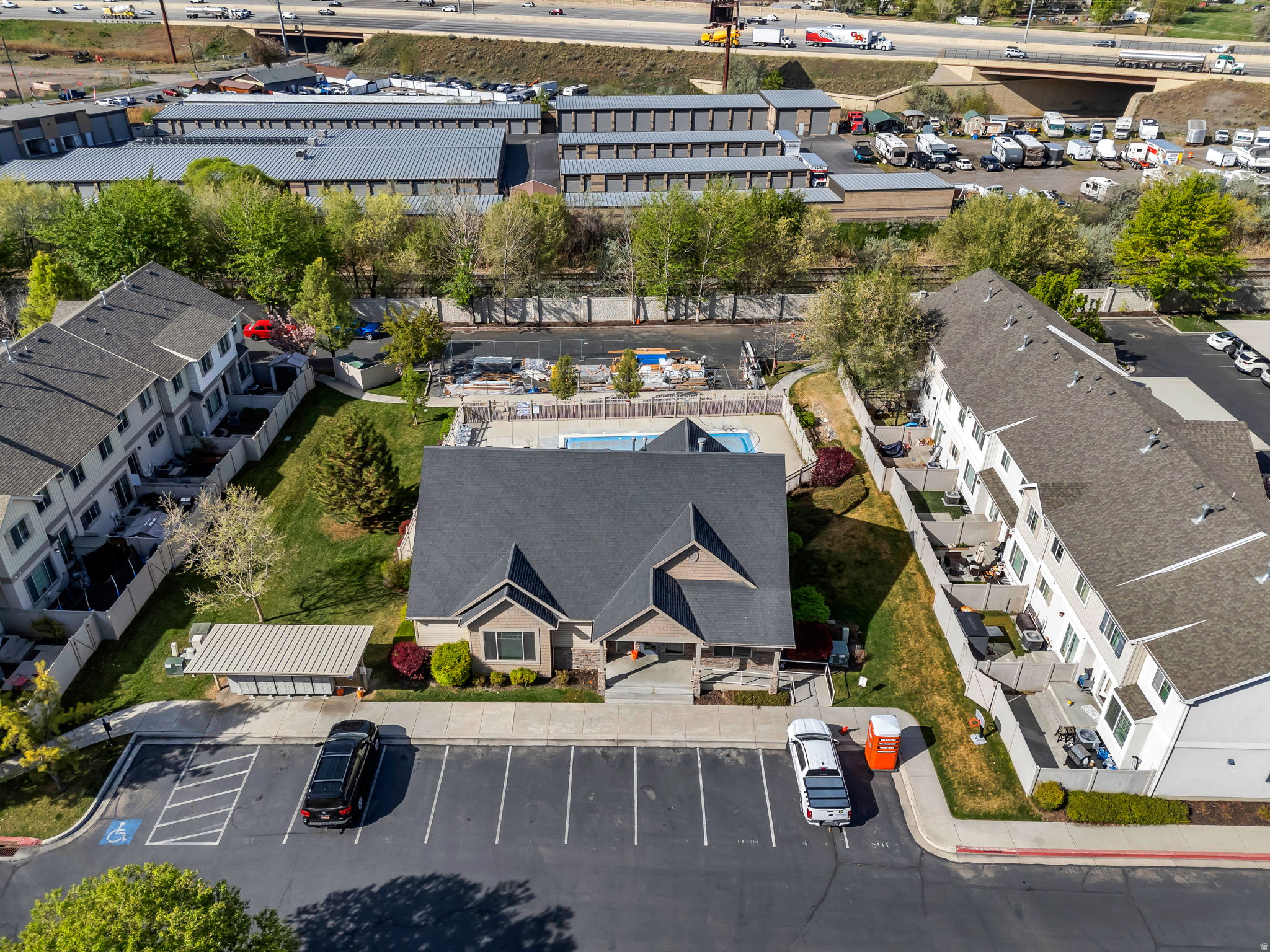 INDEPENDENCE AVENUE - Residential