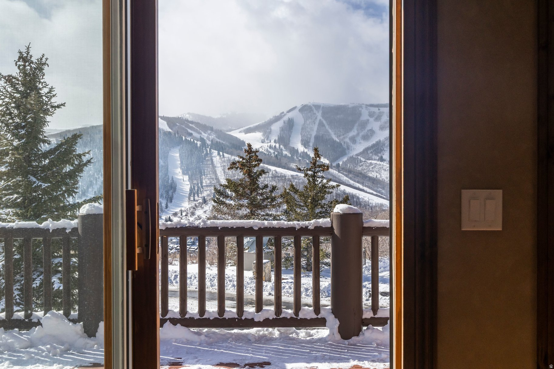 THE AERIE - Residential