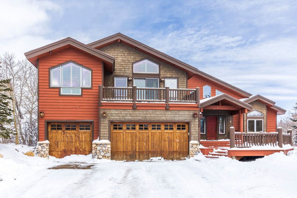 Photo of 1355 GOLDEN WAY, Park City, UT 84060 (MLS # 2139037)