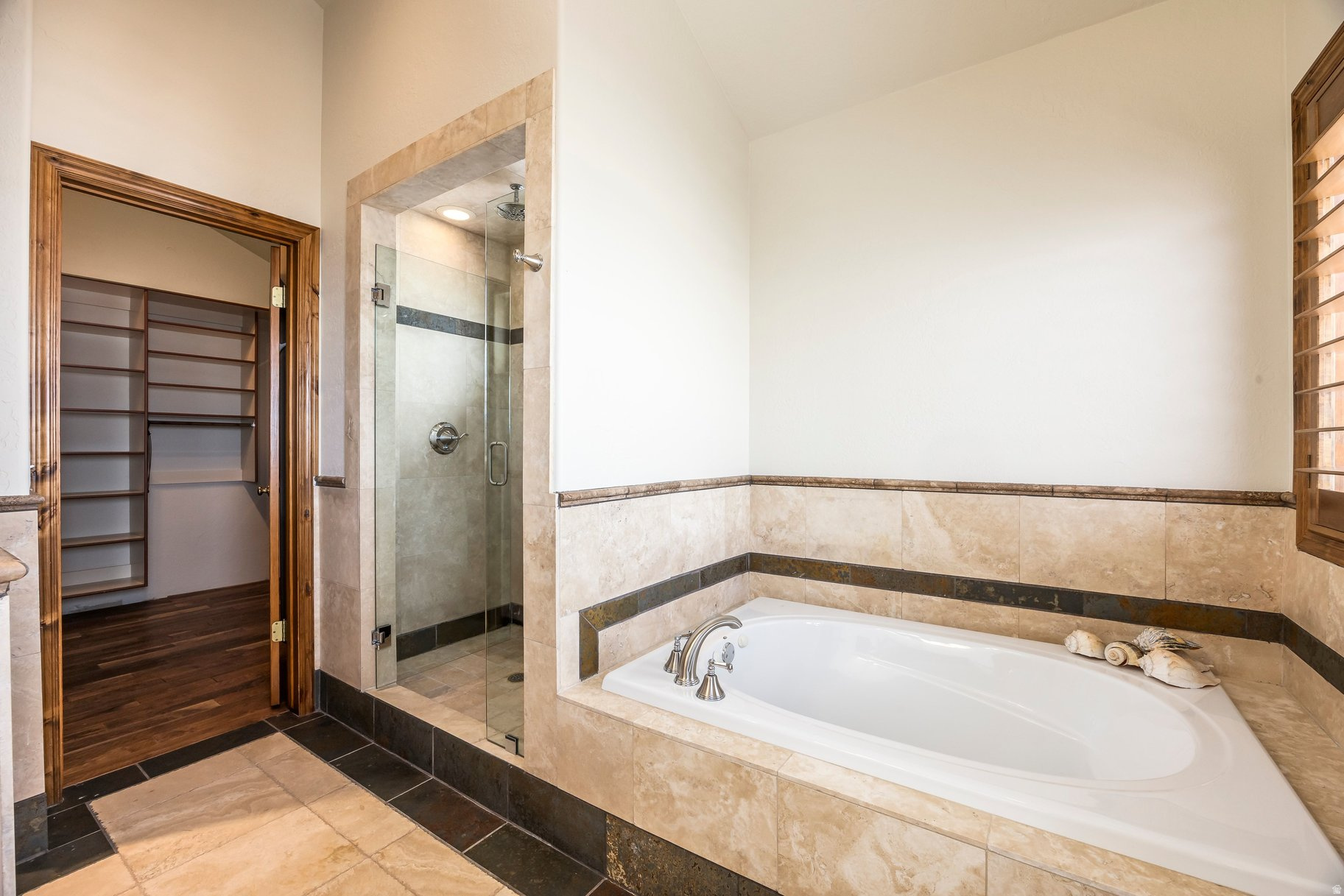 THE AERIE - Residential