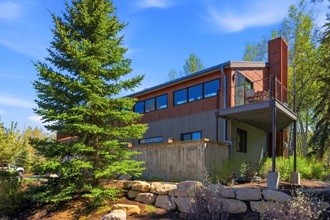 Tiny photo for 33 PAYDAY DR, Park City, UT 84060 (MLS # 2157117)