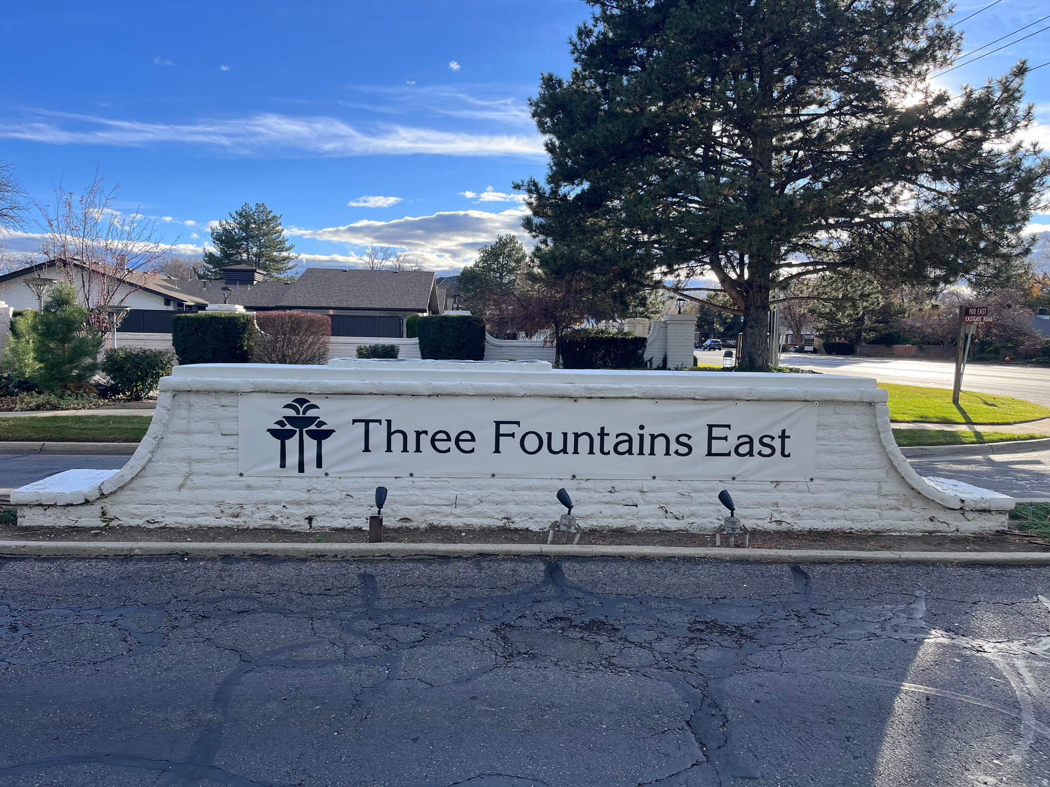 THREE FOUNTAINS EAST - Residential