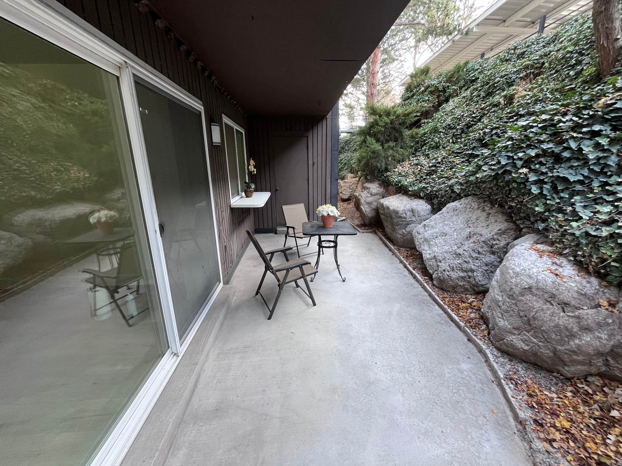 THREE FOUNTAINS EAST - Residential