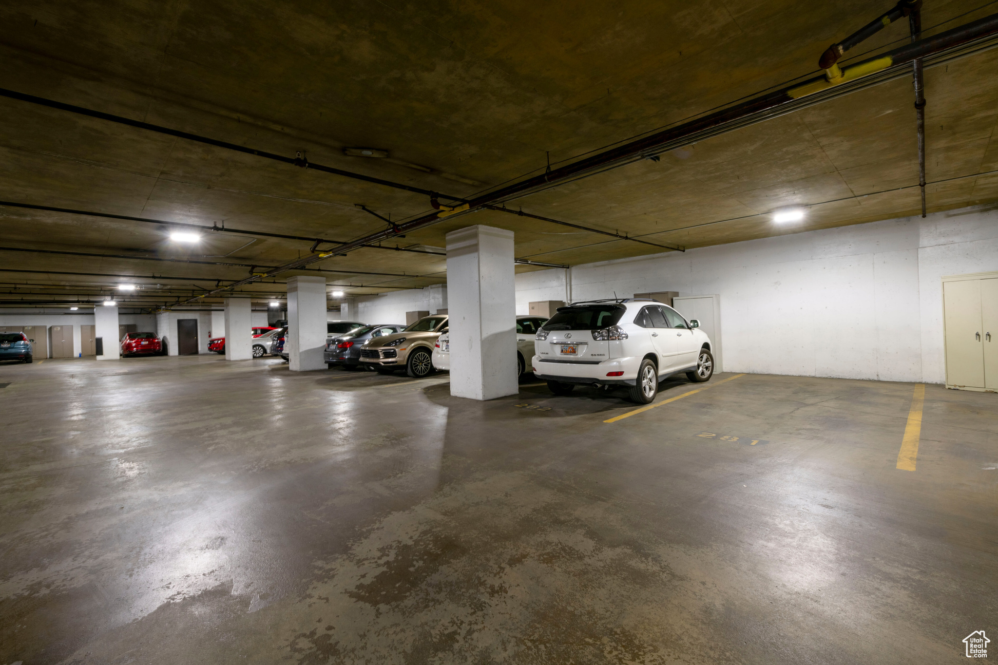 AMERICAN TOWERS - Residential