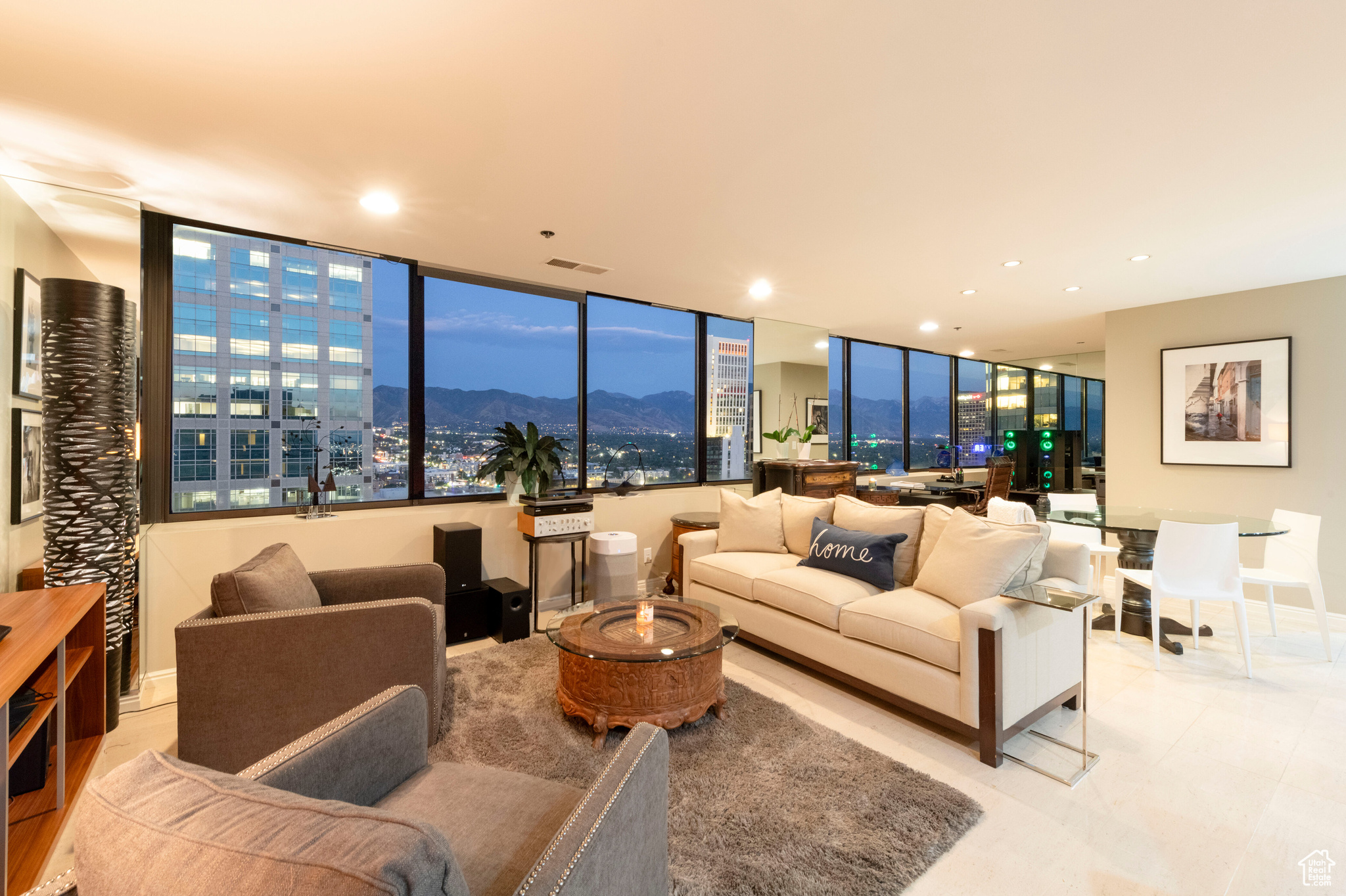 AMERICAN TOWERS - Residential