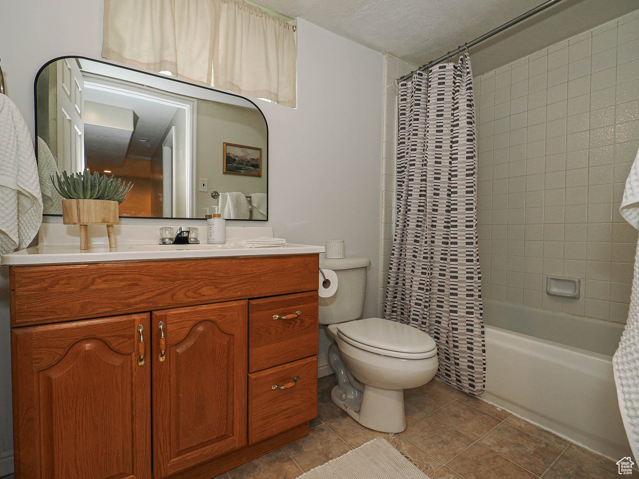 CAPITOL - Residential