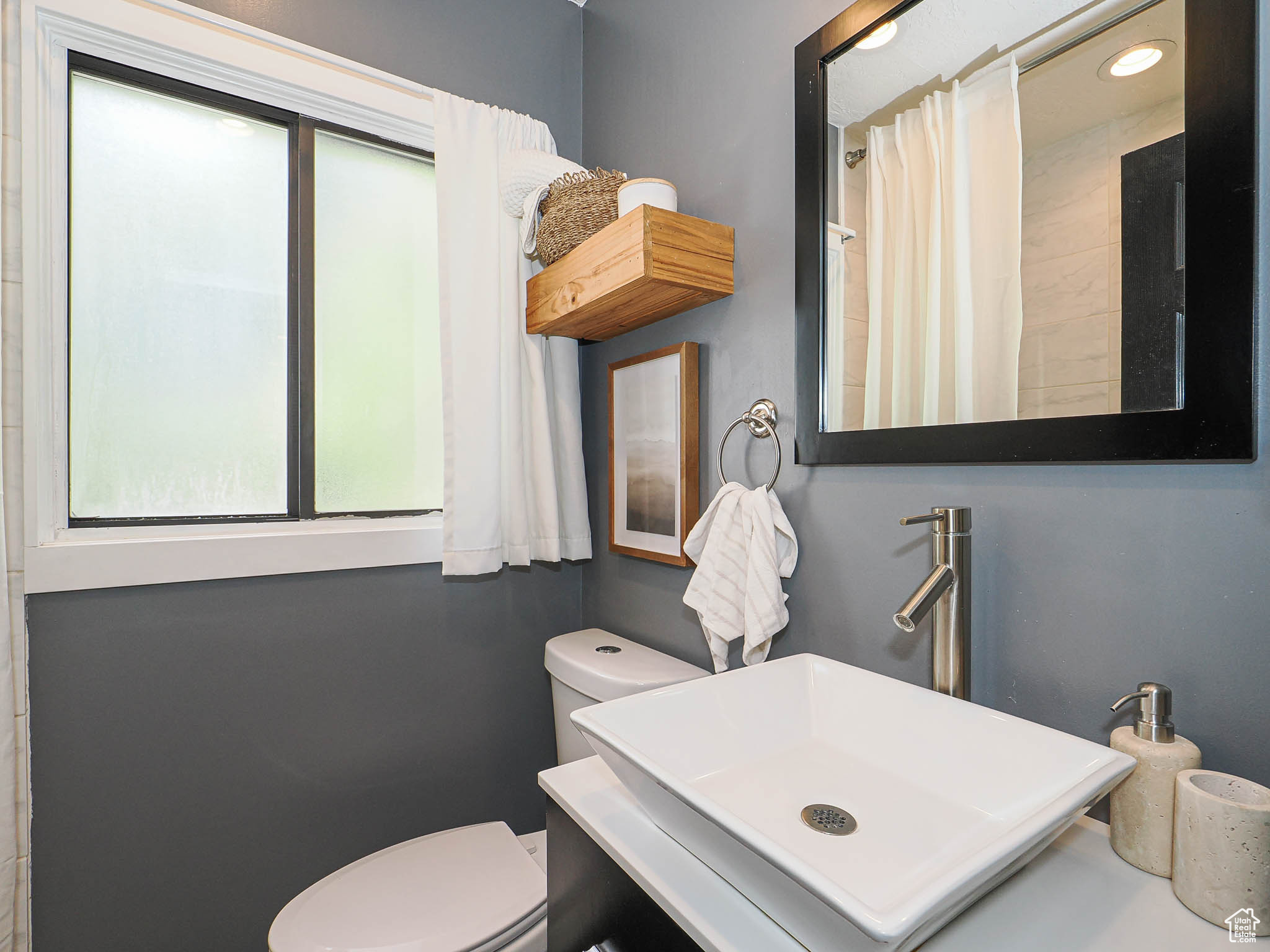 CAPITOL - Residential