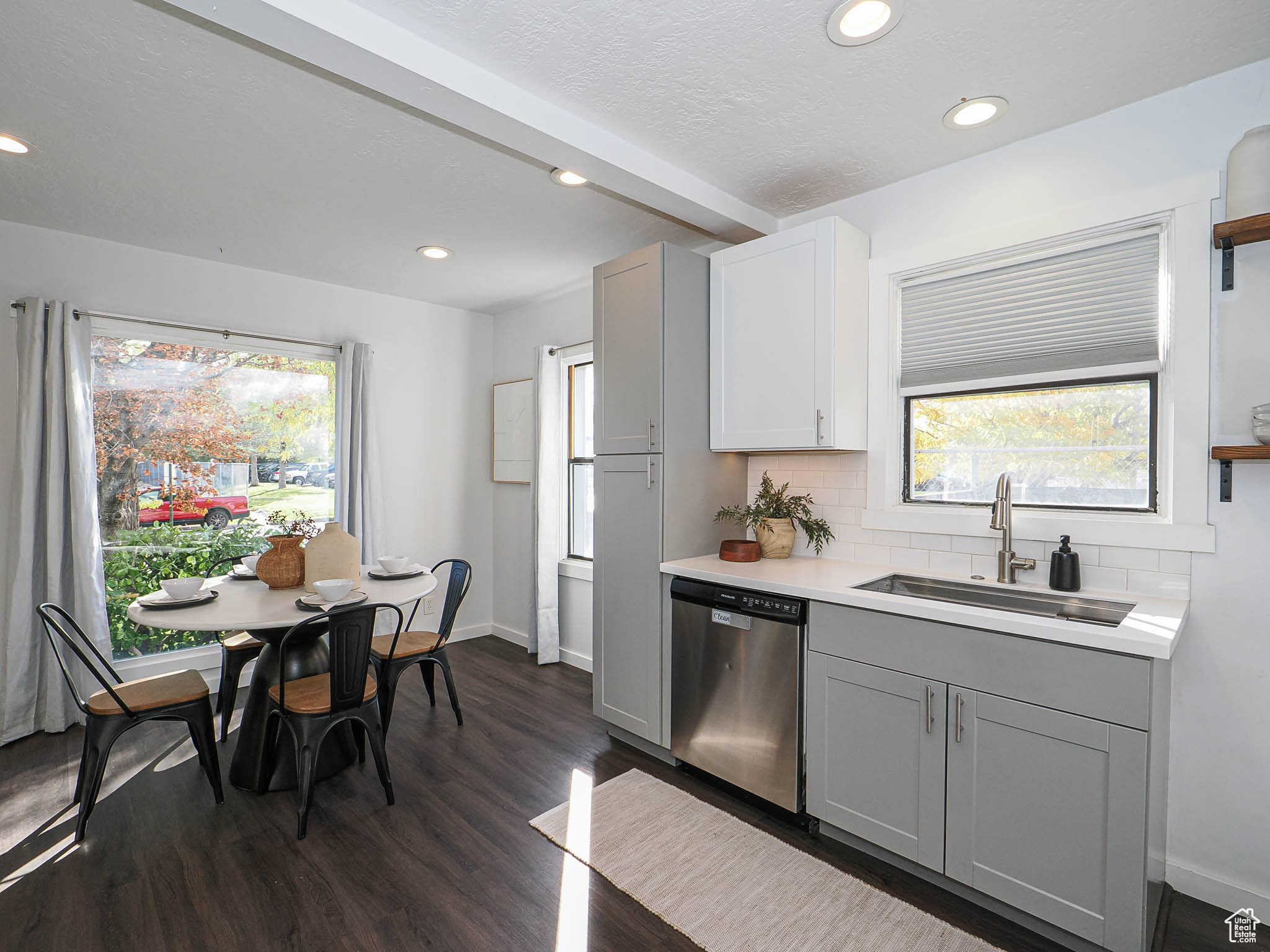 CAPITOL - Residential