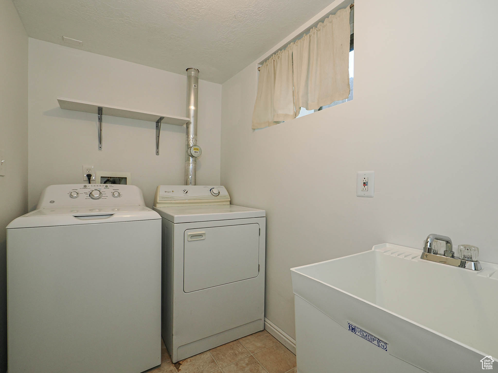 CAPITOL - Residential