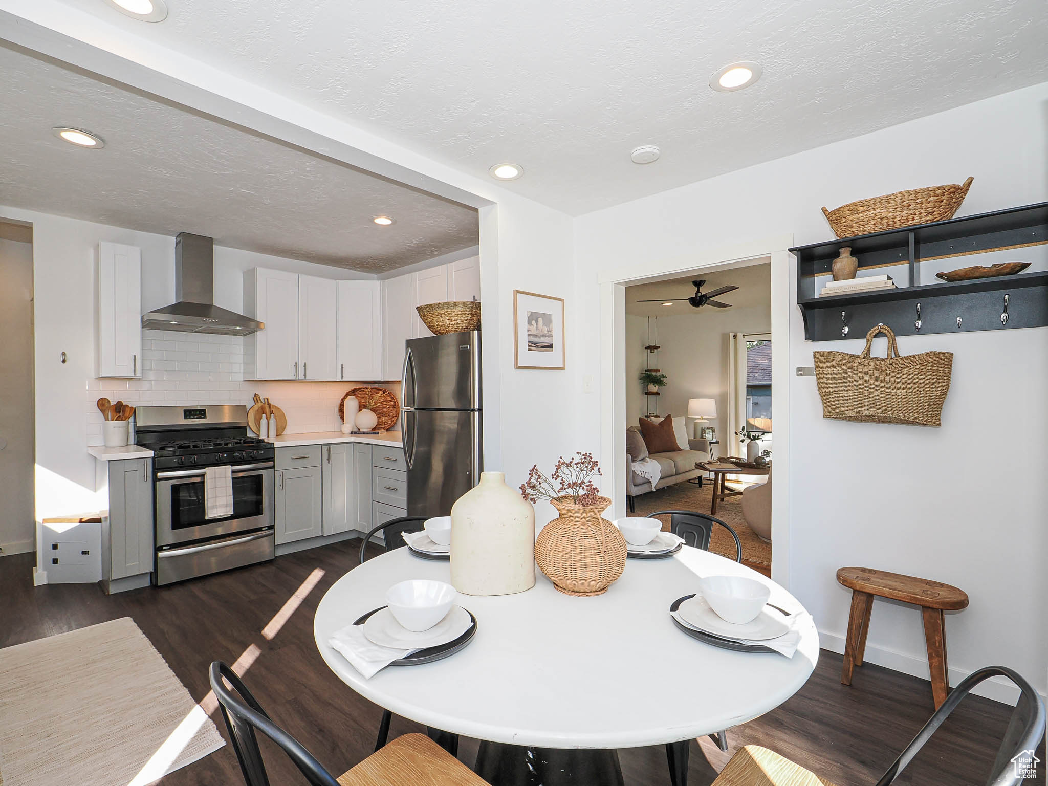 CAPITOL - Residential