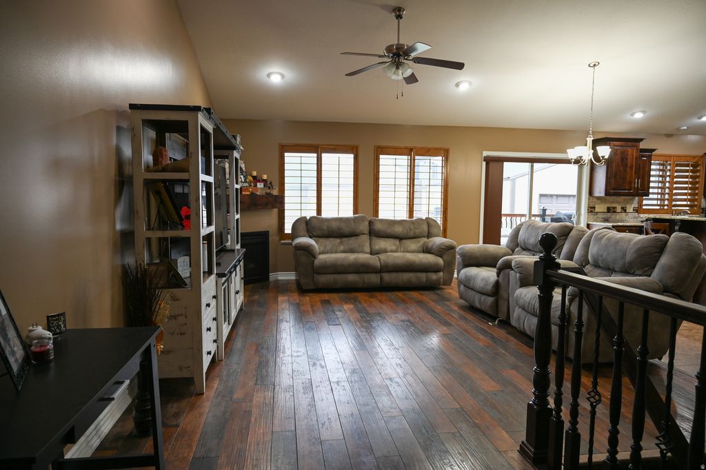 Photo of 2581 W 2825 N, Farr West, UT 84404 (MLS # 2132778)