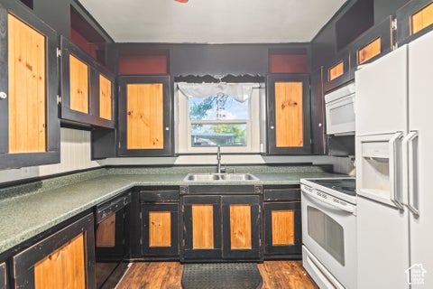 Tiny photo for 165 N 100 W, Richfield, UT 84701 (MLS # 2191445)