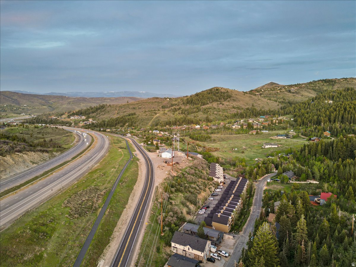 SUMMIT PARK - Land