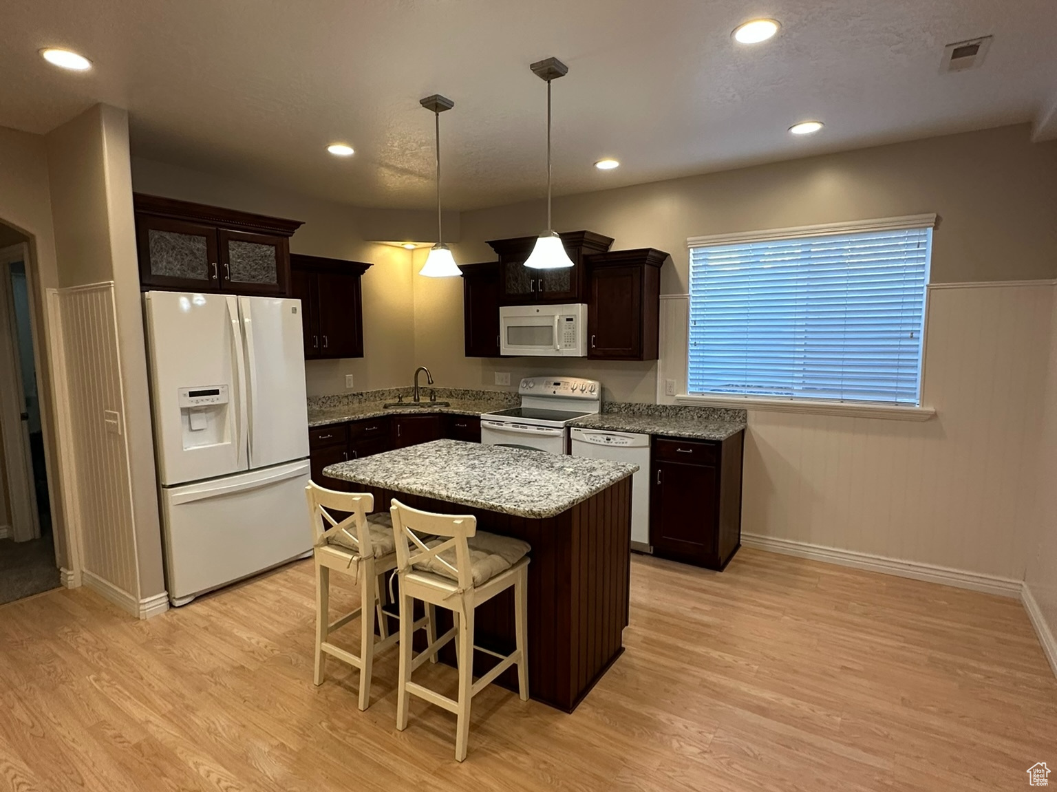 EAGLEPOINTE ESTATES - Residential