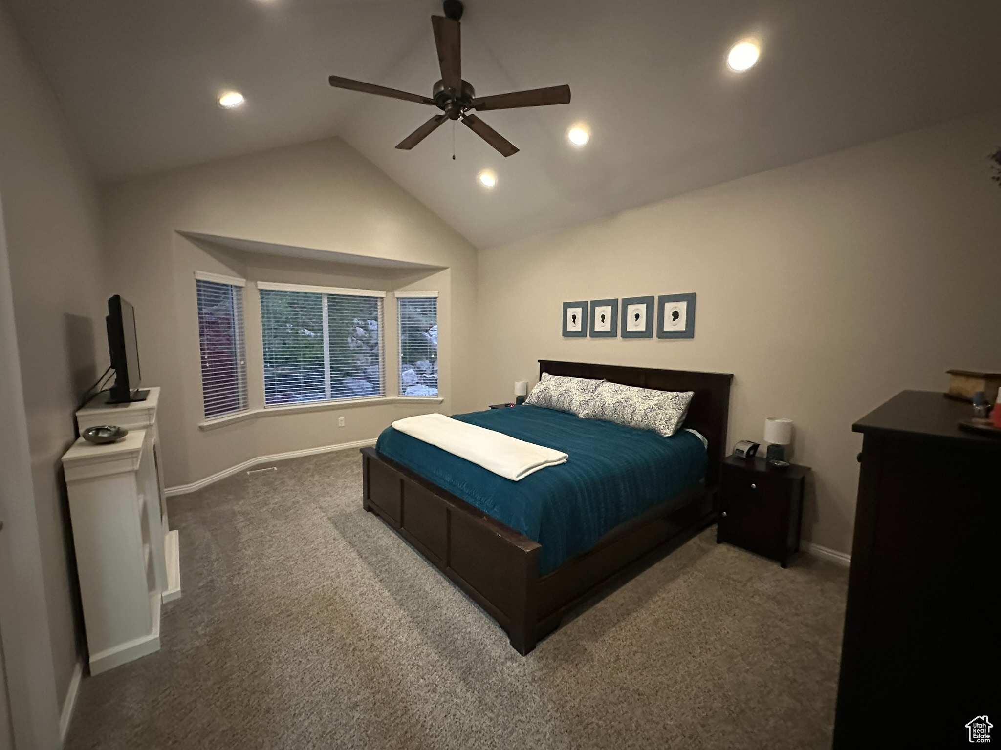 EAGLEPOINTE ESTATES - Residential