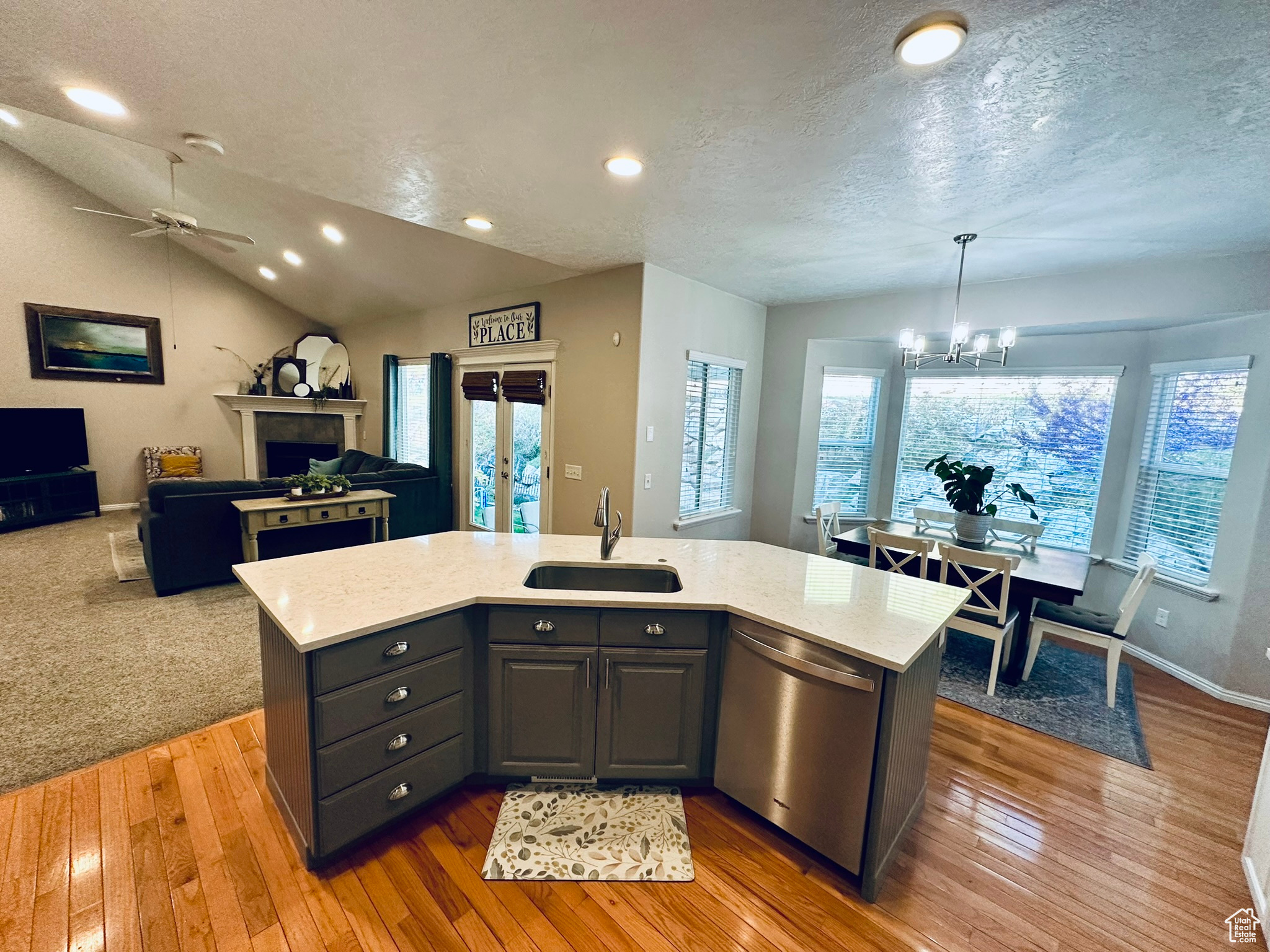 EAGLEPOINTE ESTATES - Residential