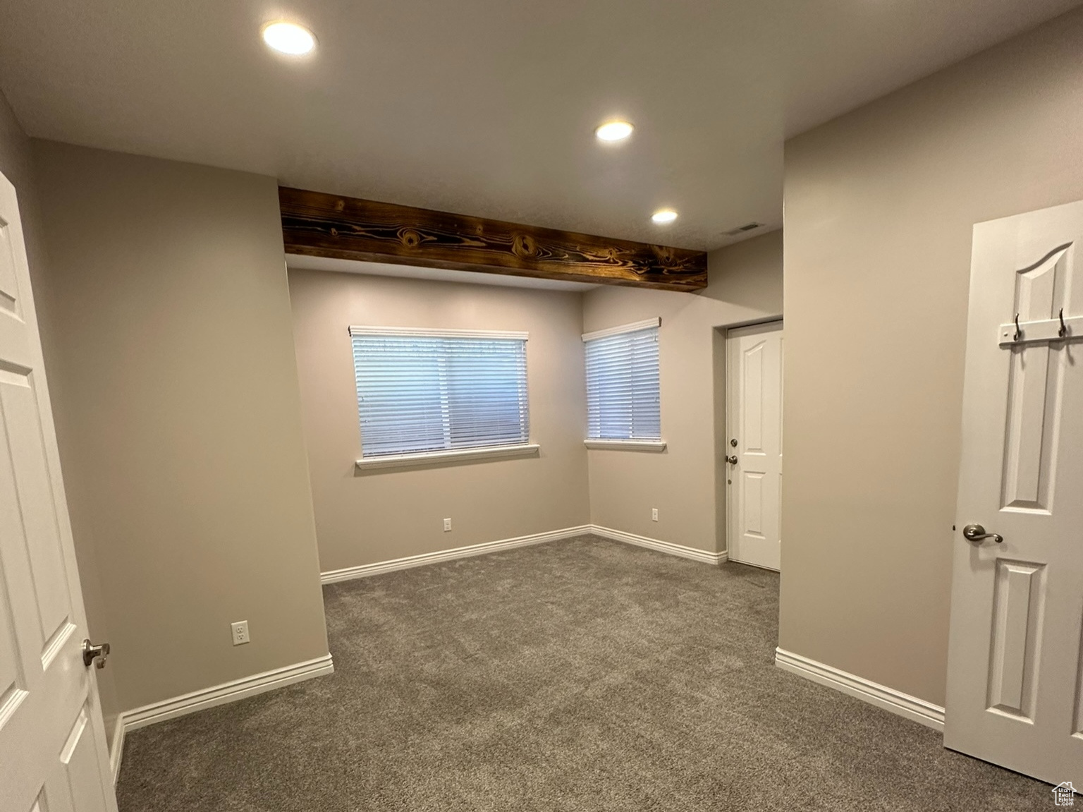 EAGLEPOINTE ESTATES - Residential