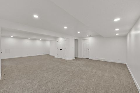 Tiny photo for 994 E 5750 S, South Ogden, UT 84405 (MLS # 2129328)