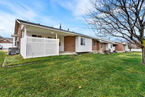 Tiny photo for 994 E 5750 S, South Ogden, UT 84405 (MLS # 2129328)