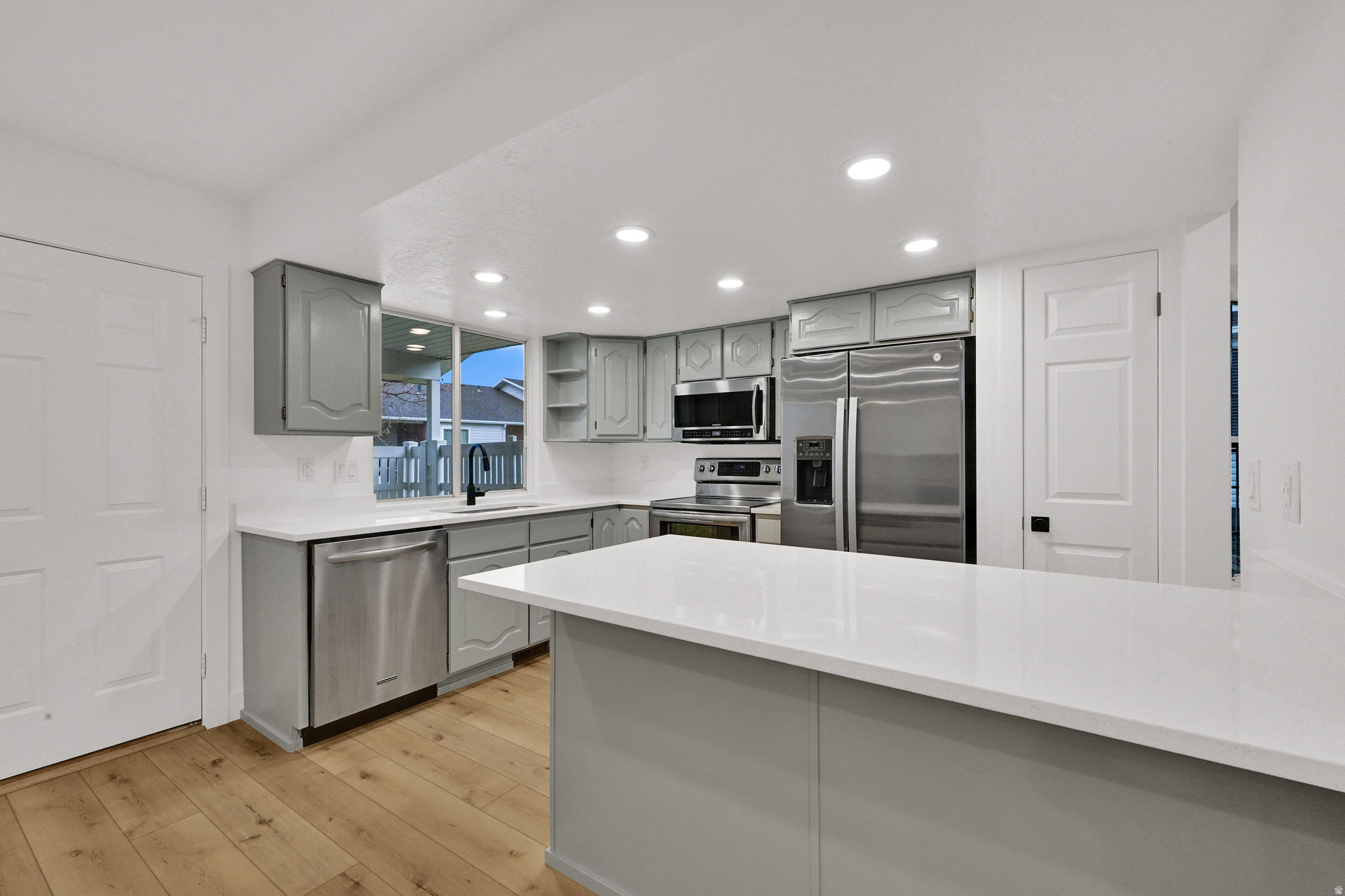 SPRINGTREE - Residential