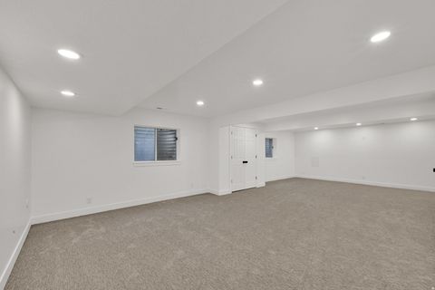Tiny photo for 994 E 5750 S, South Ogden, UT 84405 (MLS # 2129328)