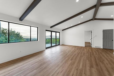 Tiny photo for 4077 DEVONSHIRE CIR, Provo, UT 84604 (MLS # 2155125)
