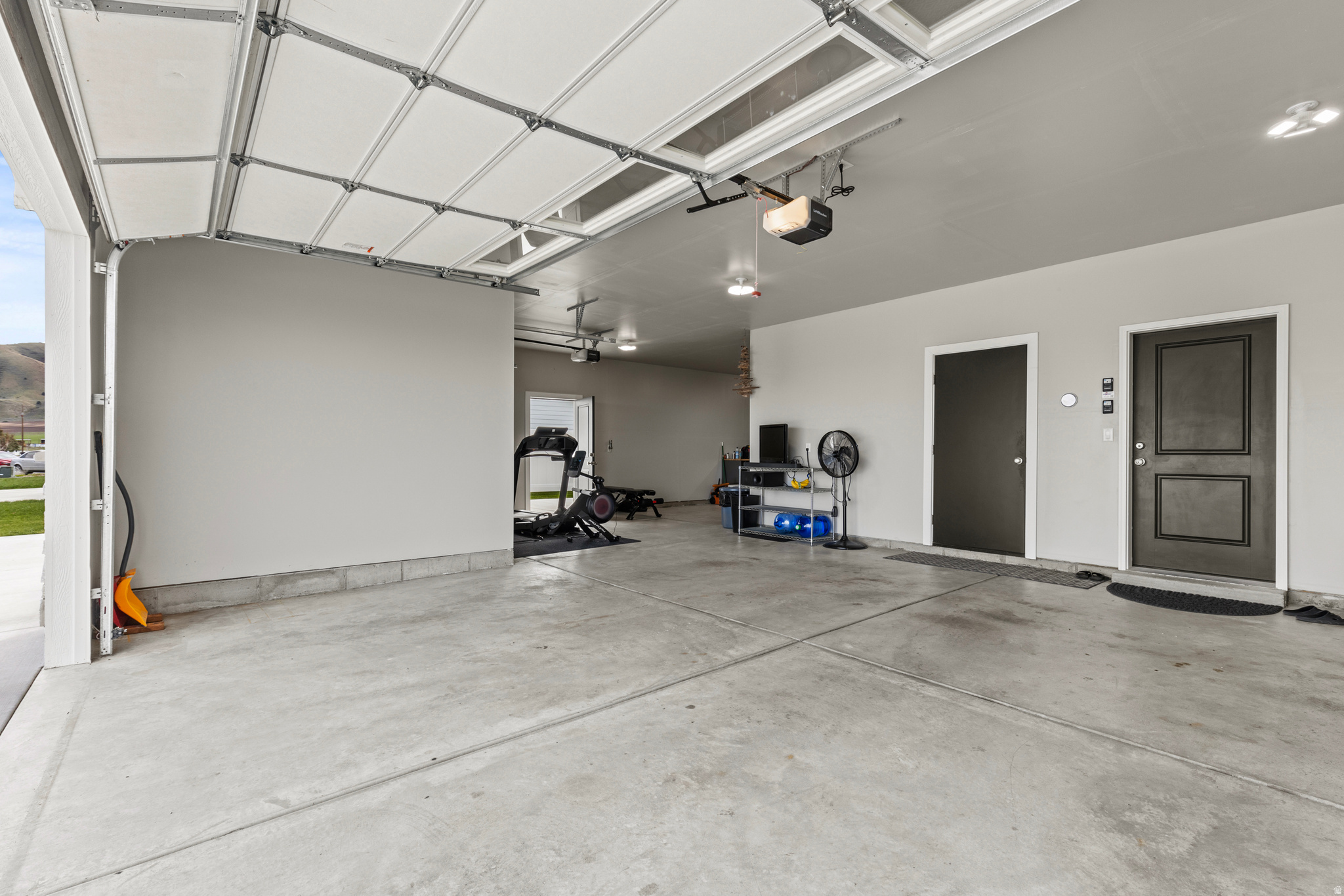 CANYON ESTATES - Residential