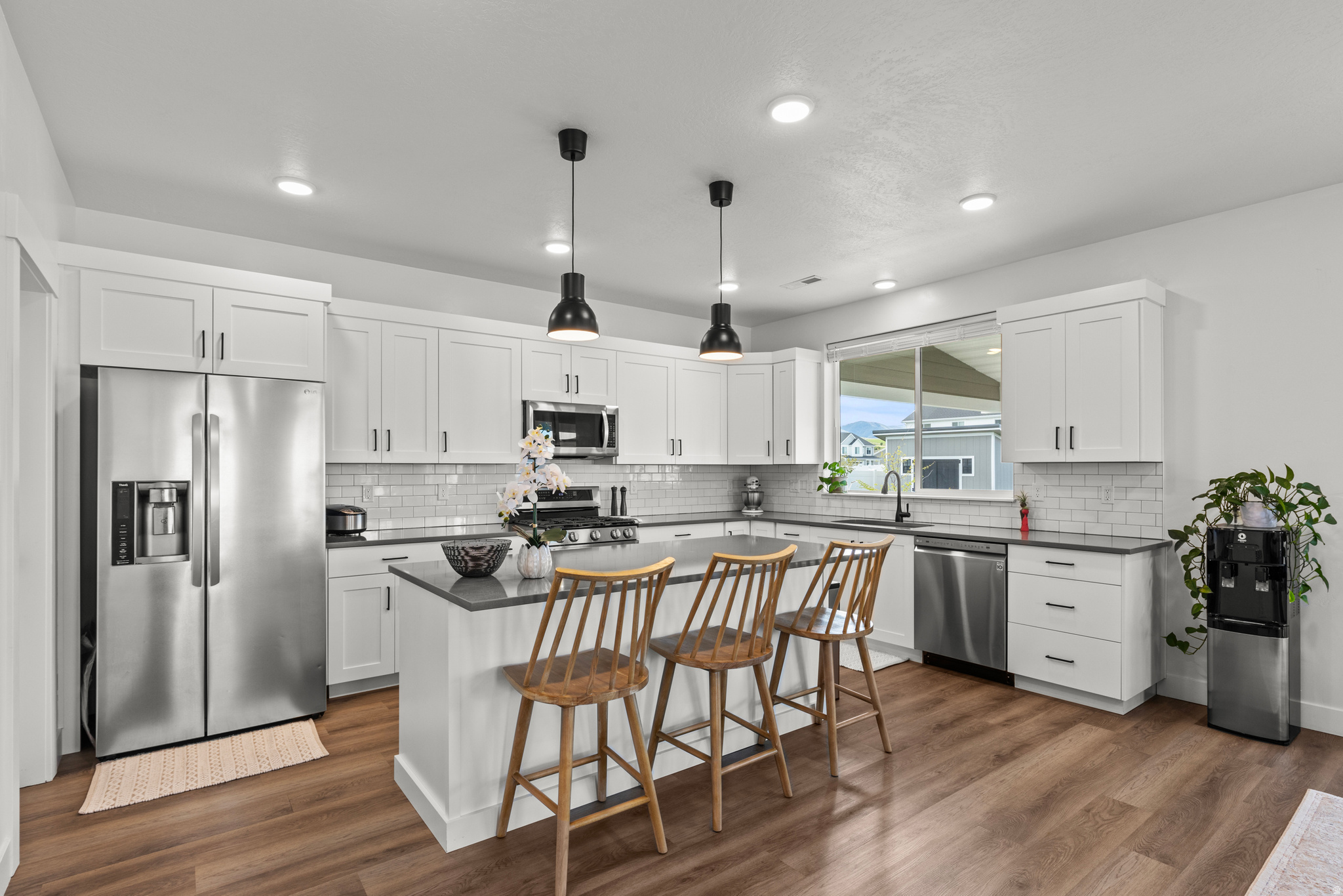 CANYON ESTATES - Residential