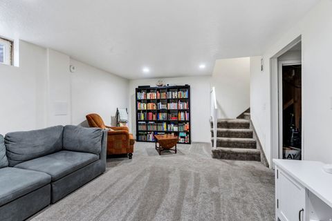 Tiny photo for 825 E THREE FOUNTAINS CIR #6, Murray, UT 84107 (MLS # 2150592)