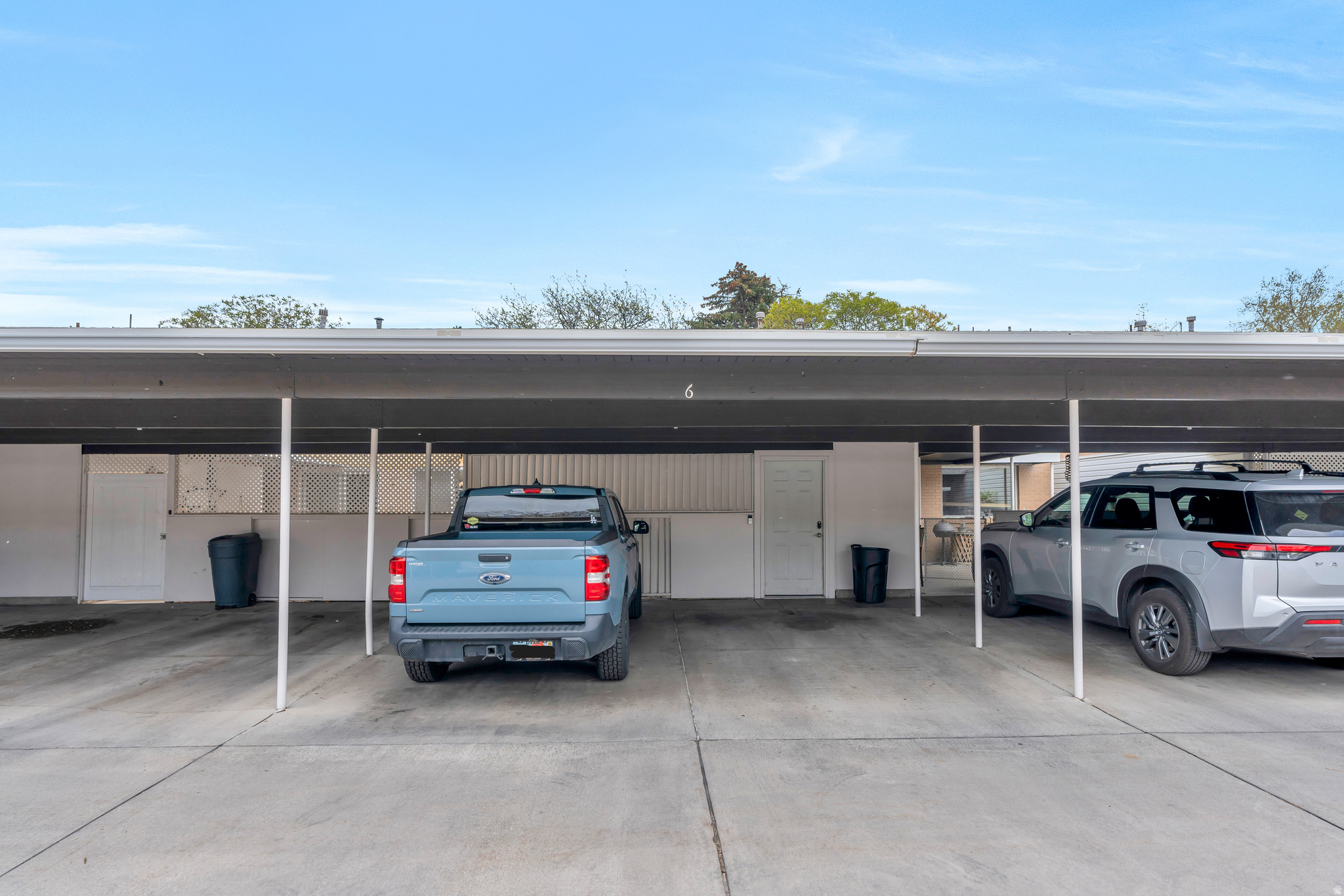 THREE FOUNTAINS - Residential
