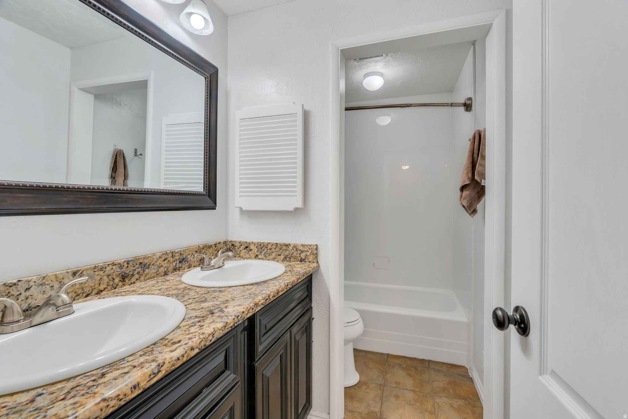 THREE FOUNTAINS - Residential