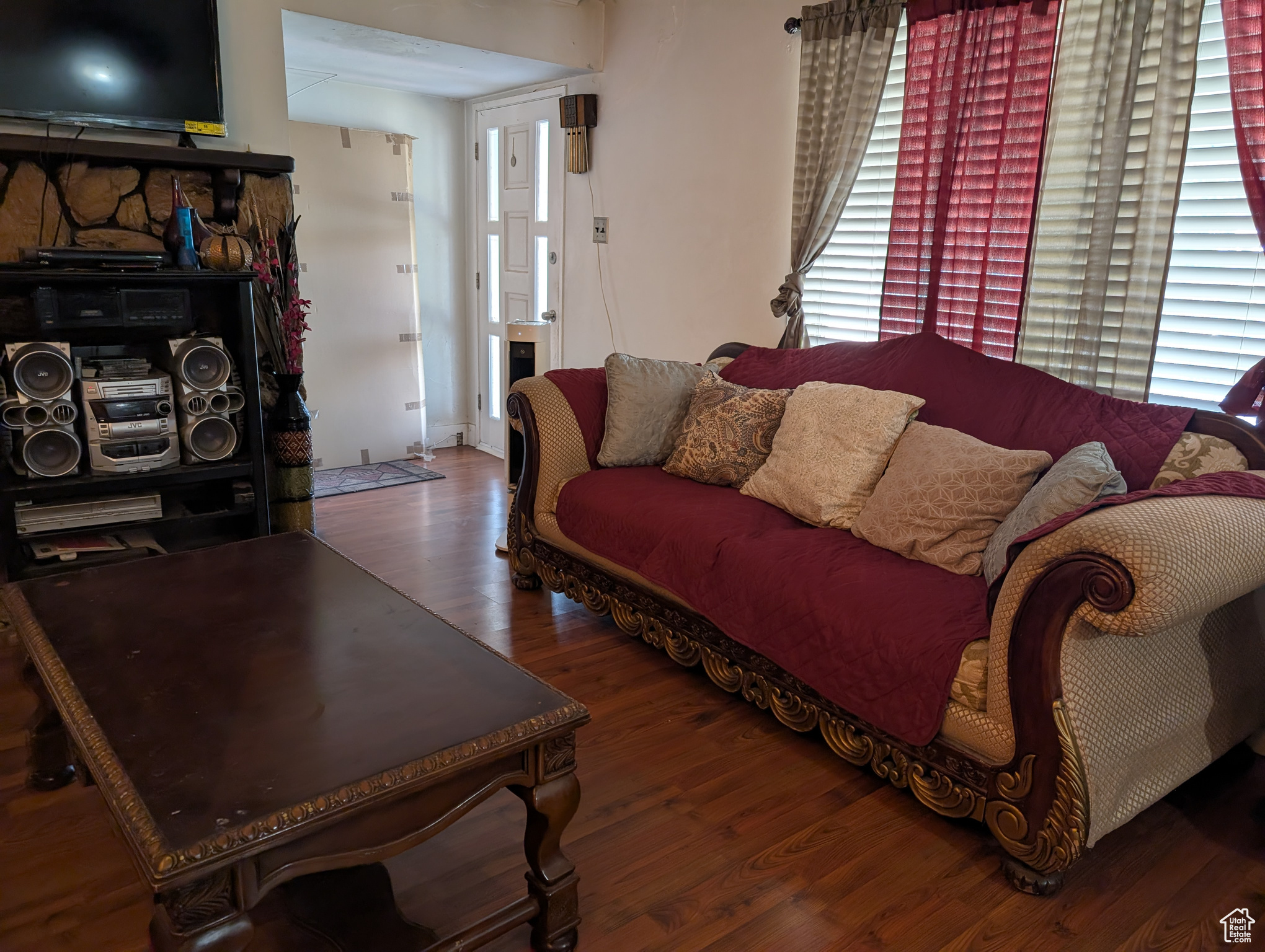HOFFMAN HEIGHTS - Residential