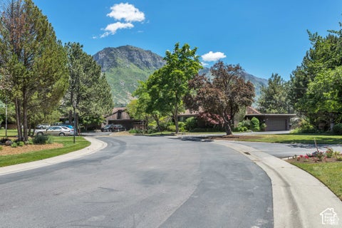 Tiny photo for 2741 N EDGEWOOD DR, Provo, UT 84604 (MLS # 2189118)