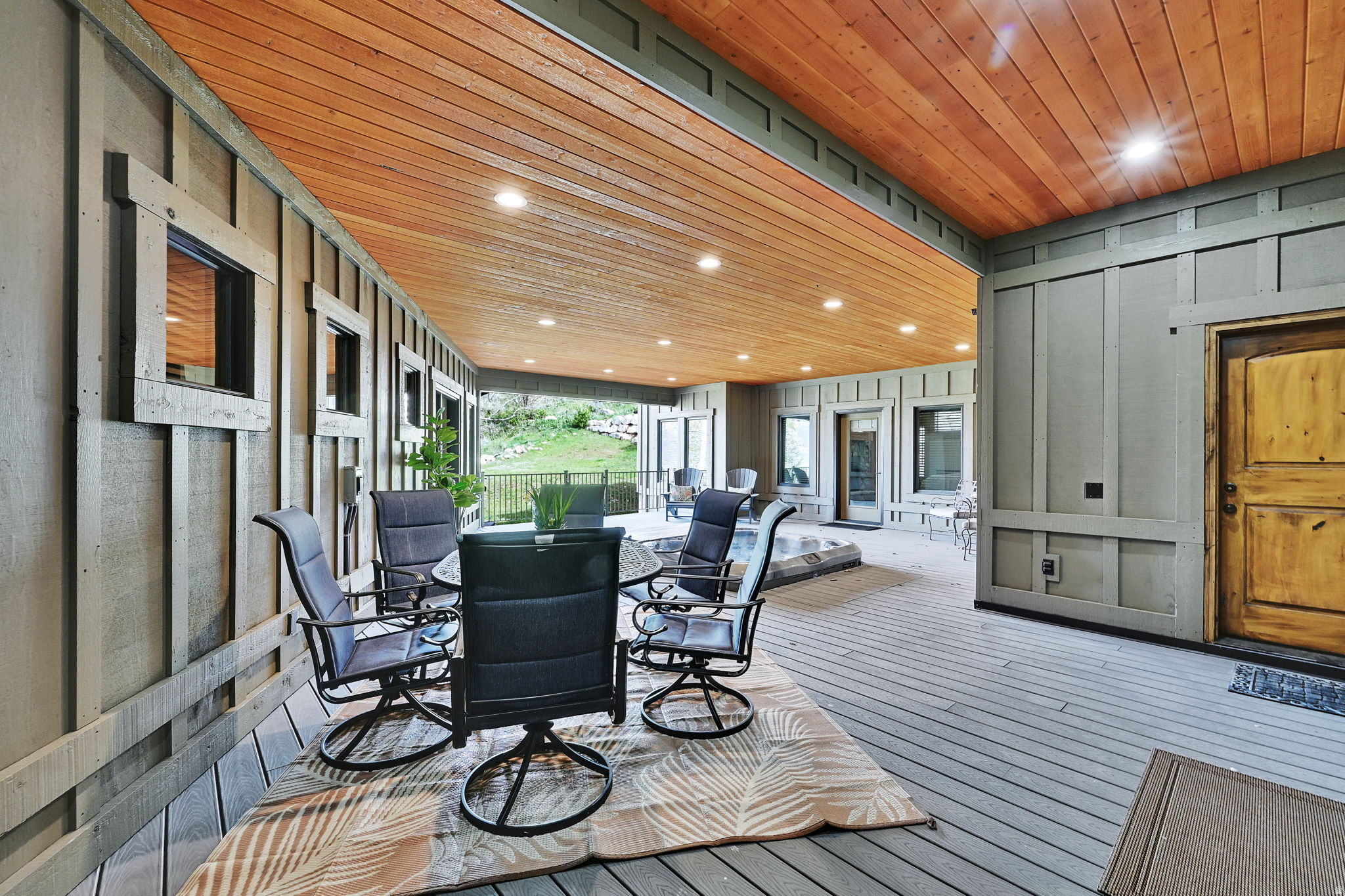 ELKHORN - Residential