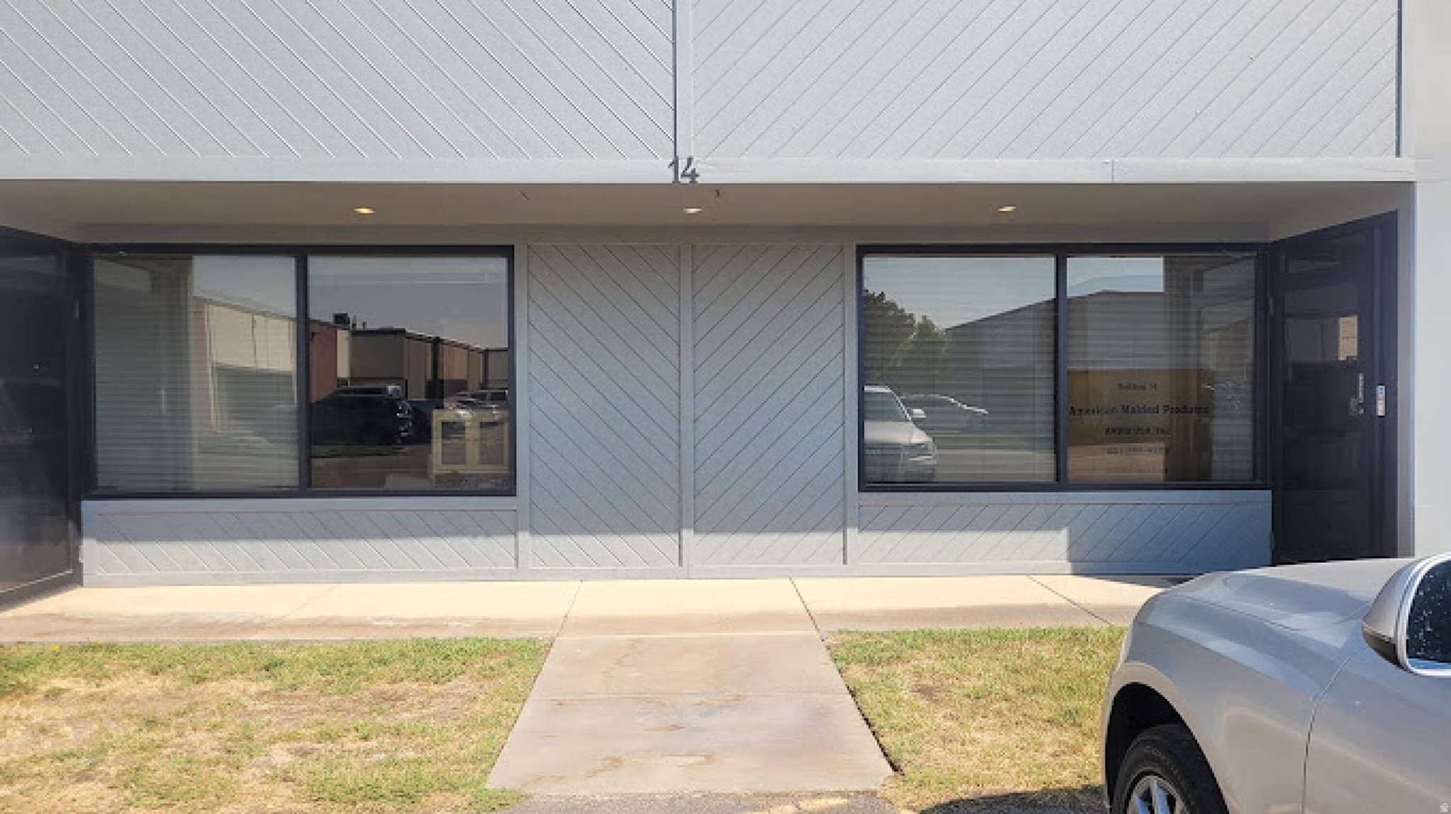 BENEFICIAL BUSINESS PARK - Commercial Sale