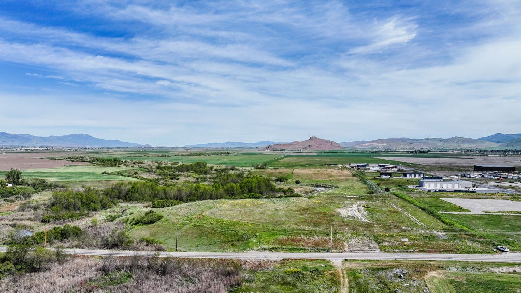 Photo of 1211 E CENTER ST #1, Lewiston, UT 84320 (MLS # 2171158)