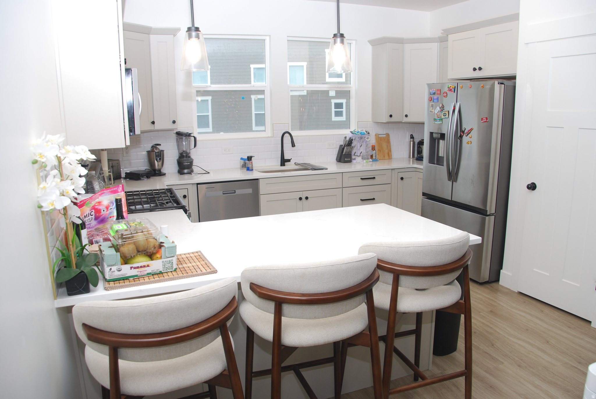 RIVER POINT - Residential