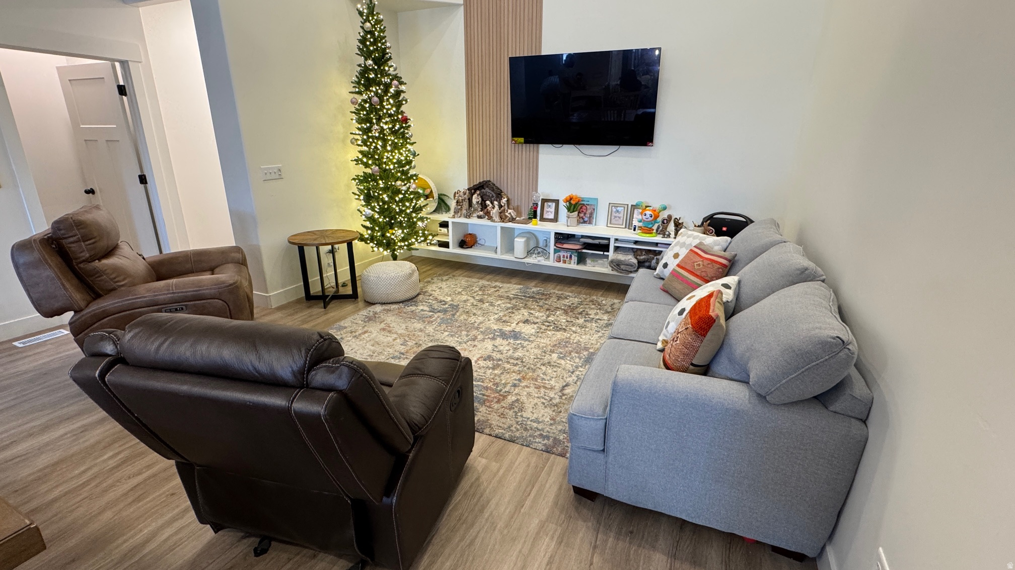 RIVER POINT - Residential