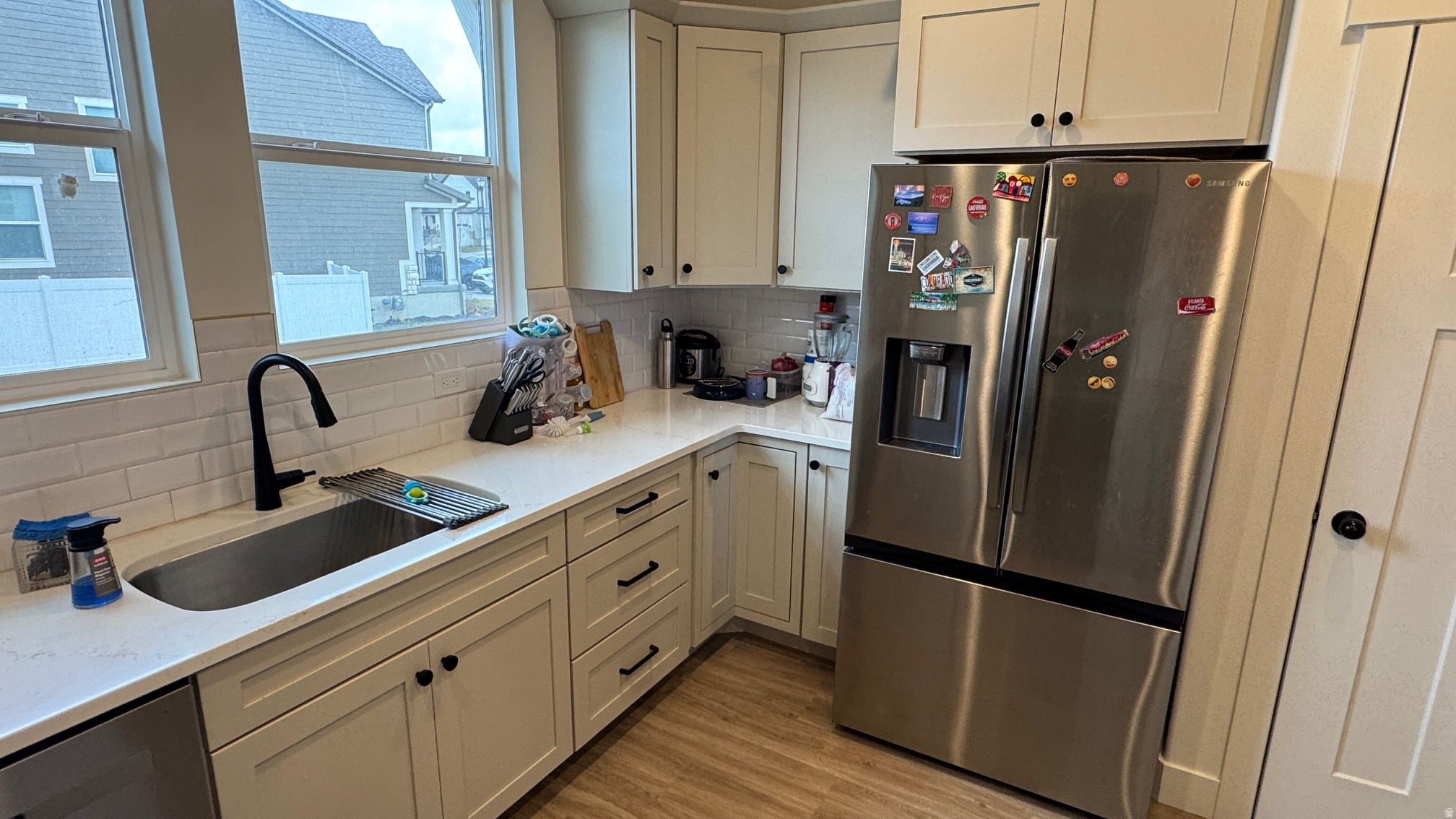 RIVER POINT - Residential