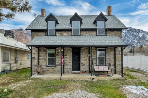 Photo of 50 N MAIN ST, Willard, UT 84340 (MLS # 2134190)