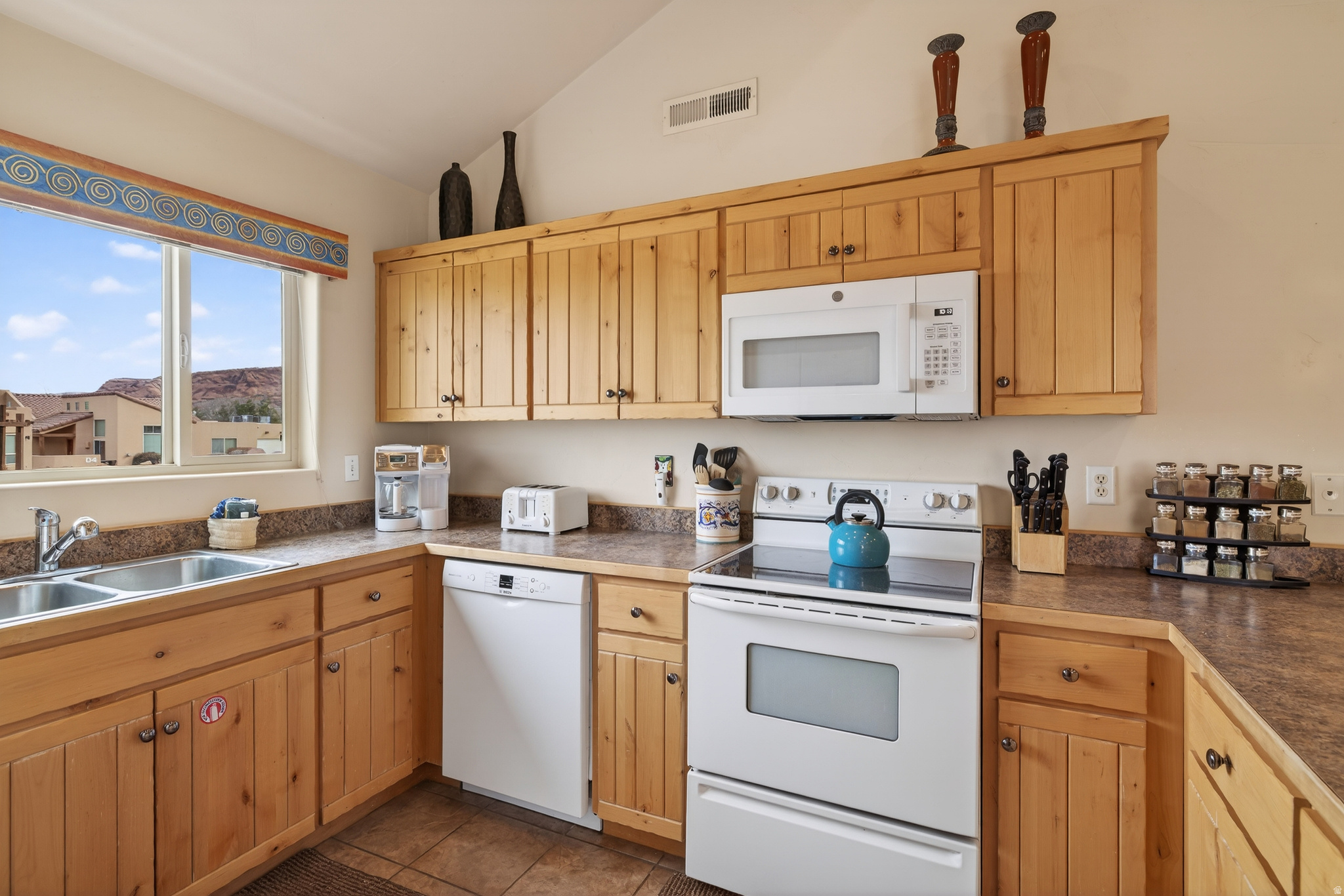 RIM VILLAGE - Residential