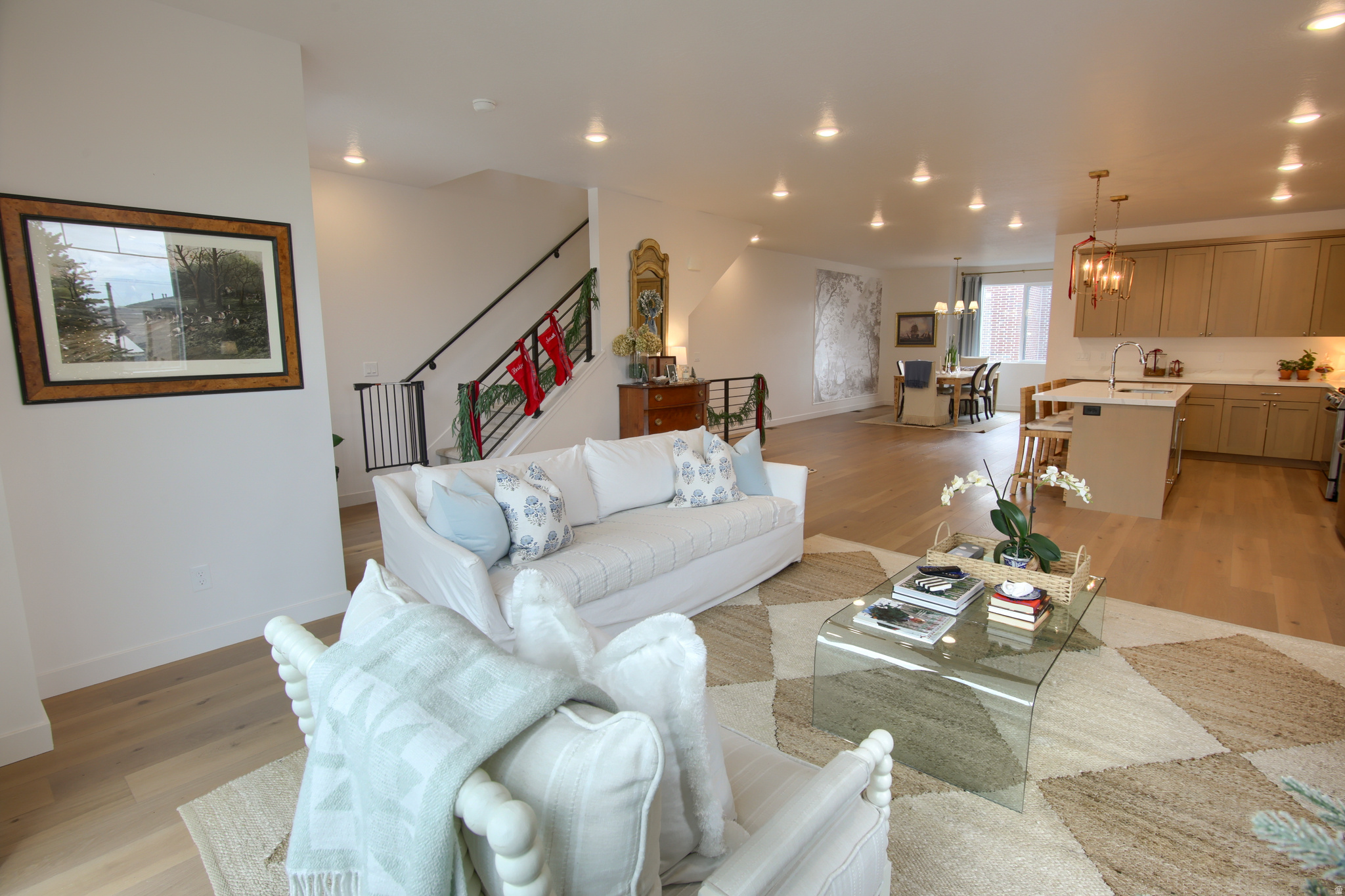 TOWNS AT 24TH - Residential