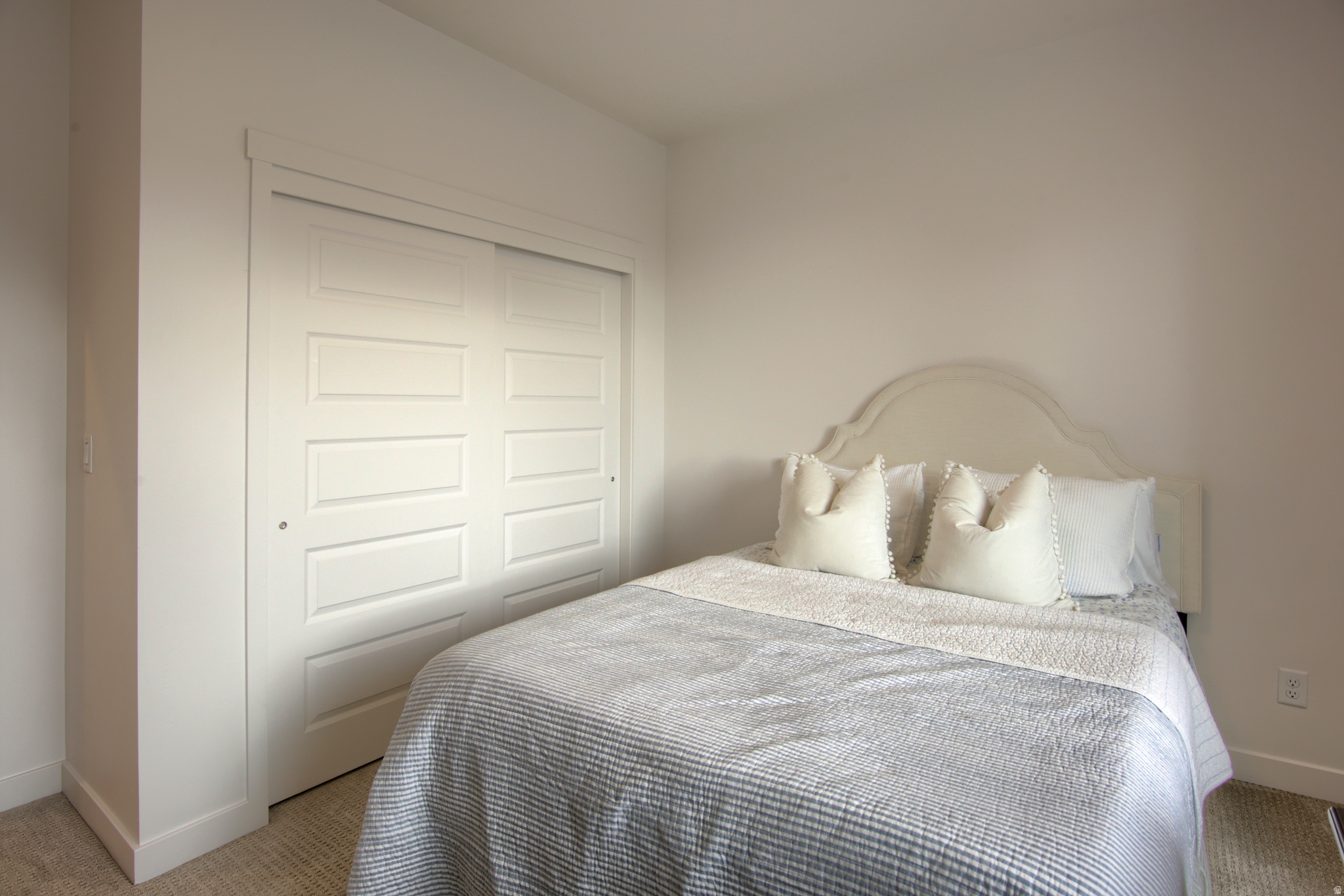 TOWNS AT 24TH - Residential