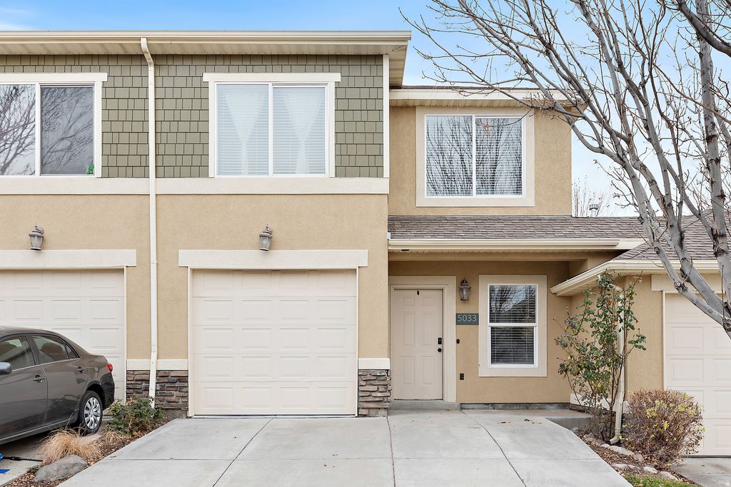 Photo of 5033 W BOULDER, Herriman, UT 84096 (MLS # 2127701)