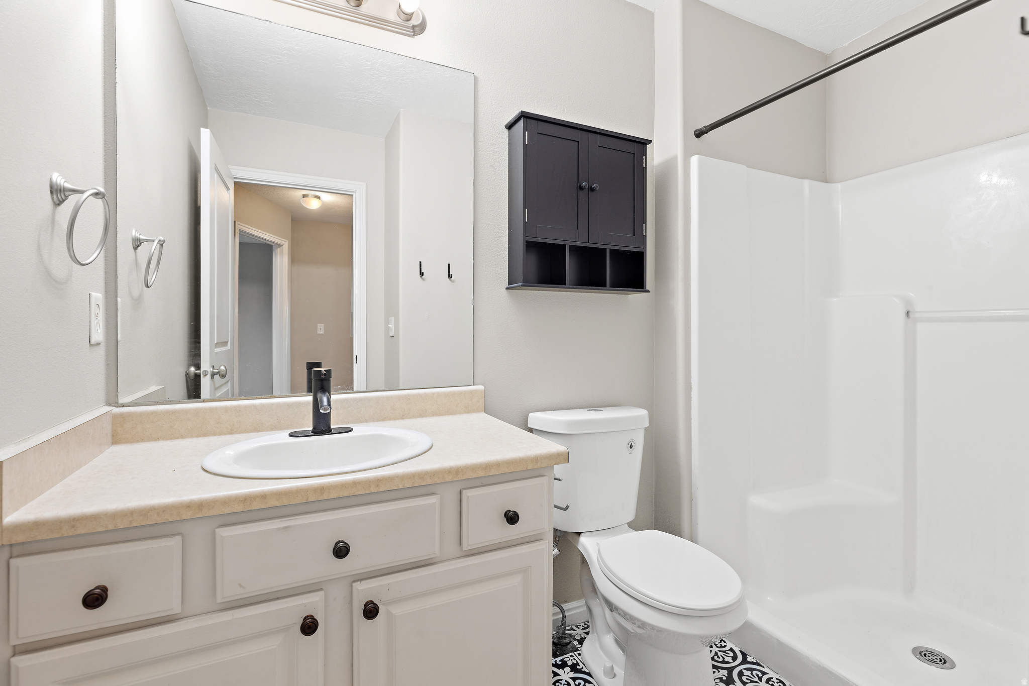 BOULDERS - Residential