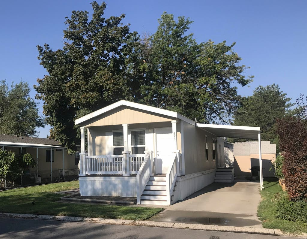 Photo of 273 N FALL ST W, Salt Lake City, UT 84116 (MLS # 2180541)