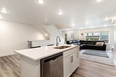 Tiny photo for 1112 N 1880 W, Farmington, UT 84025 (MLS # 2172637)