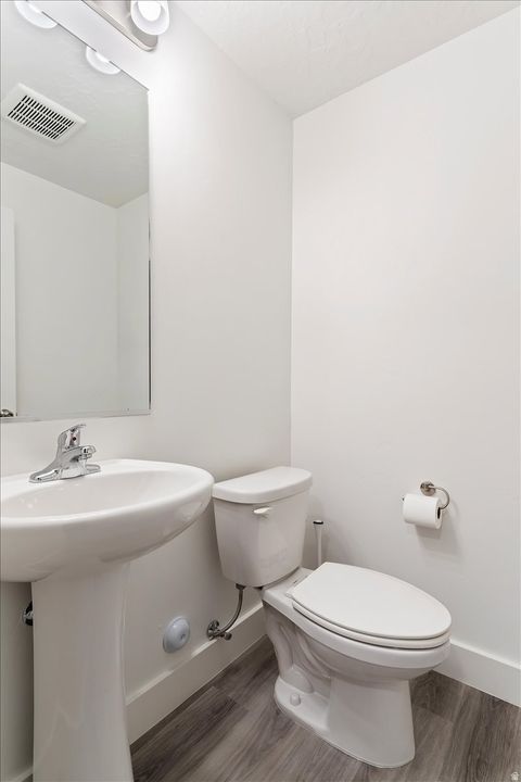 Tiny photo for 1112 N 1880 W, Farmington, UT 84025 (MLS # 2172637)