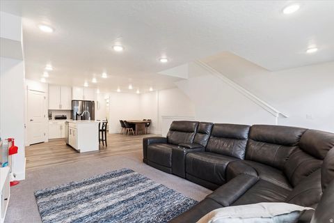 Tiny photo for 1112 N 1880 W, Farmington, UT 84025 (MLS # 2172637)